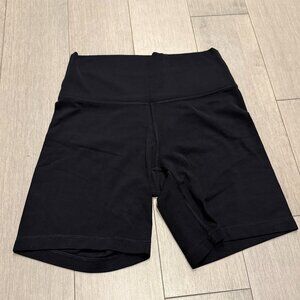 TNA Butter 7" SHORT Black Size M
